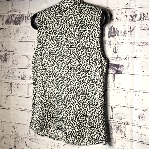 Tahari Leopard Print Button Down Woman's Sleeveless Top Size Small - Picture 3 of 7